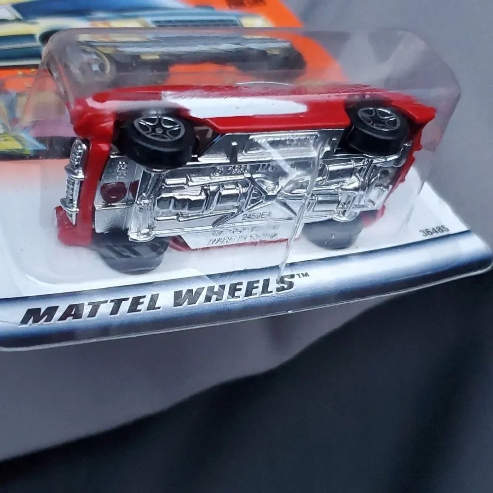 Matchbox 1957 Corvette Hardtop Car 36485  NIP